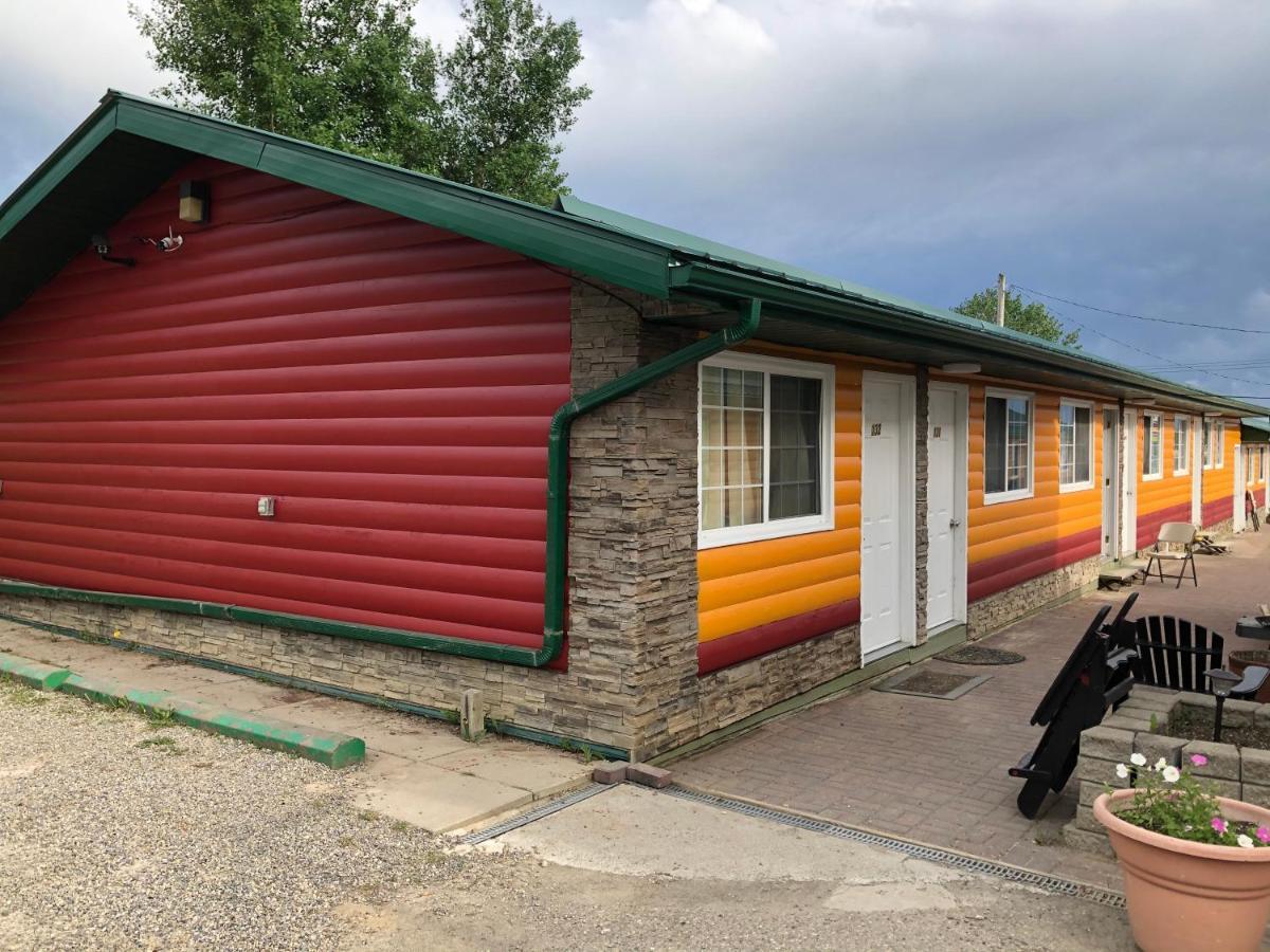 Alpine Motel Rocky Mountain House Exteriér fotografie